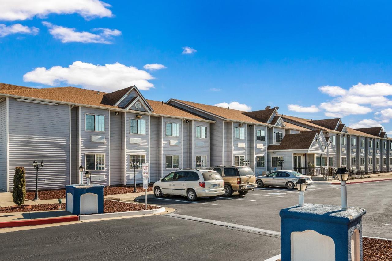 Quality Inn & Suites Near Nas Fallon Zewnętrze zdjęcie