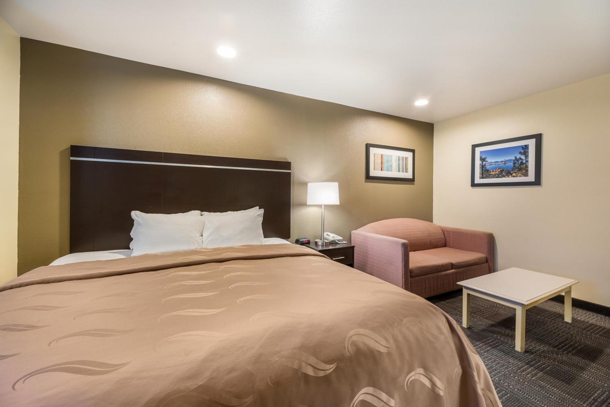 Quality Inn & Suites Near Nas Fallon Zewnętrze zdjęcie