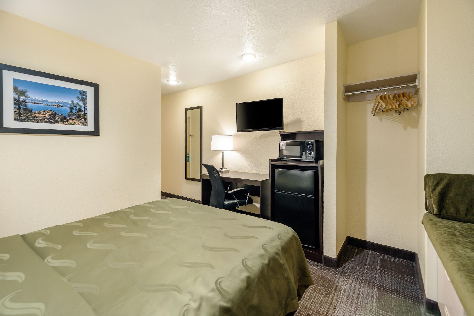 Quality Inn & Suites Near Nas Fallon Zewnętrze zdjęcie
