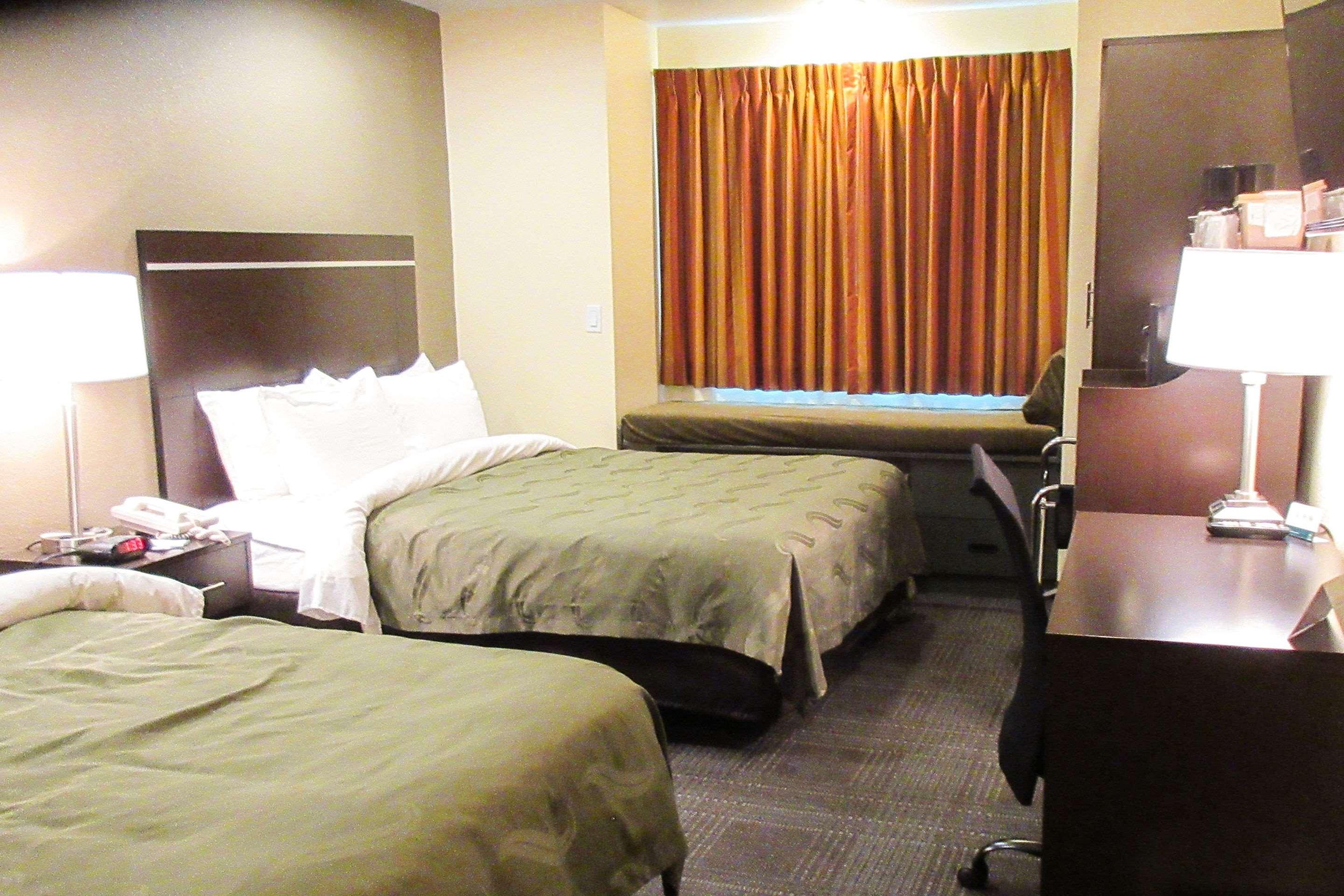 Quality Inn & Suites Near Nas Fallon Zewnętrze zdjęcie