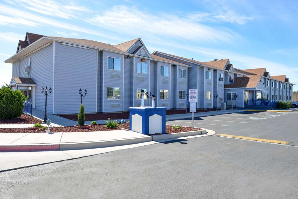 Quality Inn & Suites Near Nas Fallon Zewnętrze zdjęcie